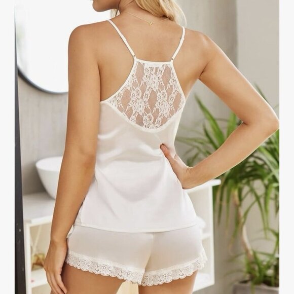 Ekouaer Other - Ekouaer White Satin Pajama Set Cami and Shorts Large